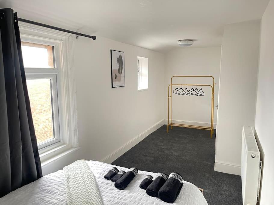 30 Percent Off Weekly Stays - 6 Bedroom House - 11 Beds Blackpool Exterior photo