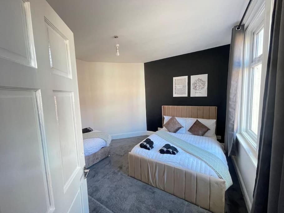 30 Percent Off Weekly Stays - 6 Bedroom House - 11 Beds Blackpool Exterior photo