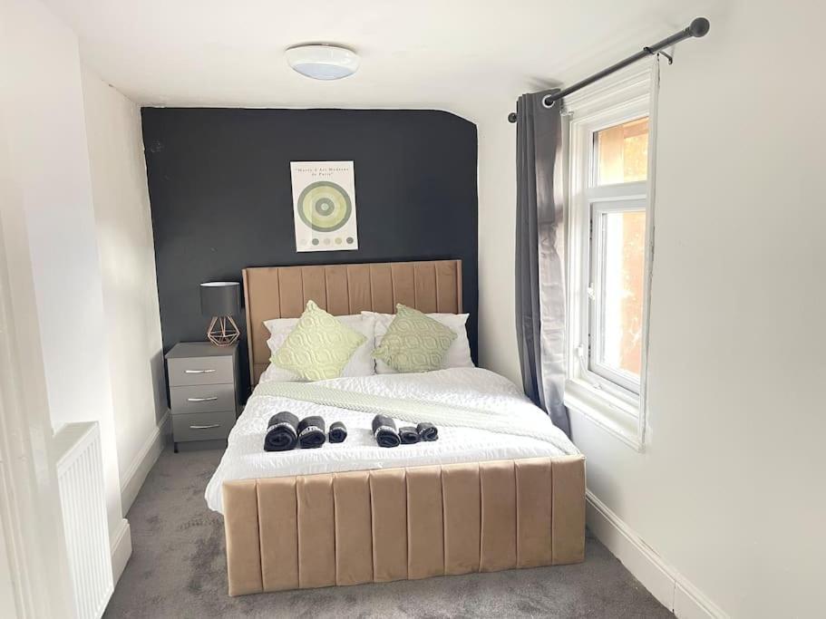 30 Percent Off Weekly Stays - 6 Bedroom House - 11 Beds Blackpool Exterior photo