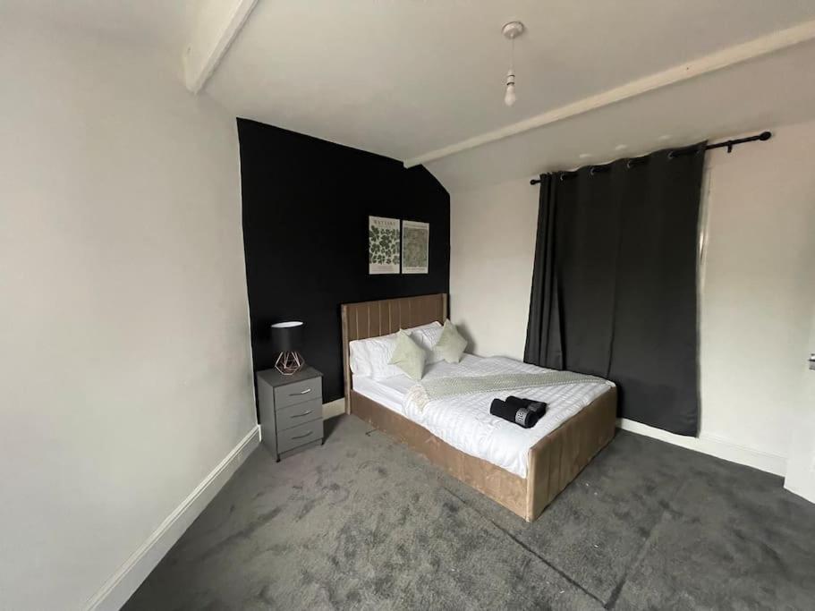 30 Percent Off Weekly Stays - 6 Bedroom House - 11 Beds Blackpool Exterior photo